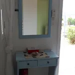 شقة Fotini
