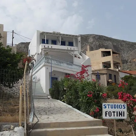 アパート Fotini *